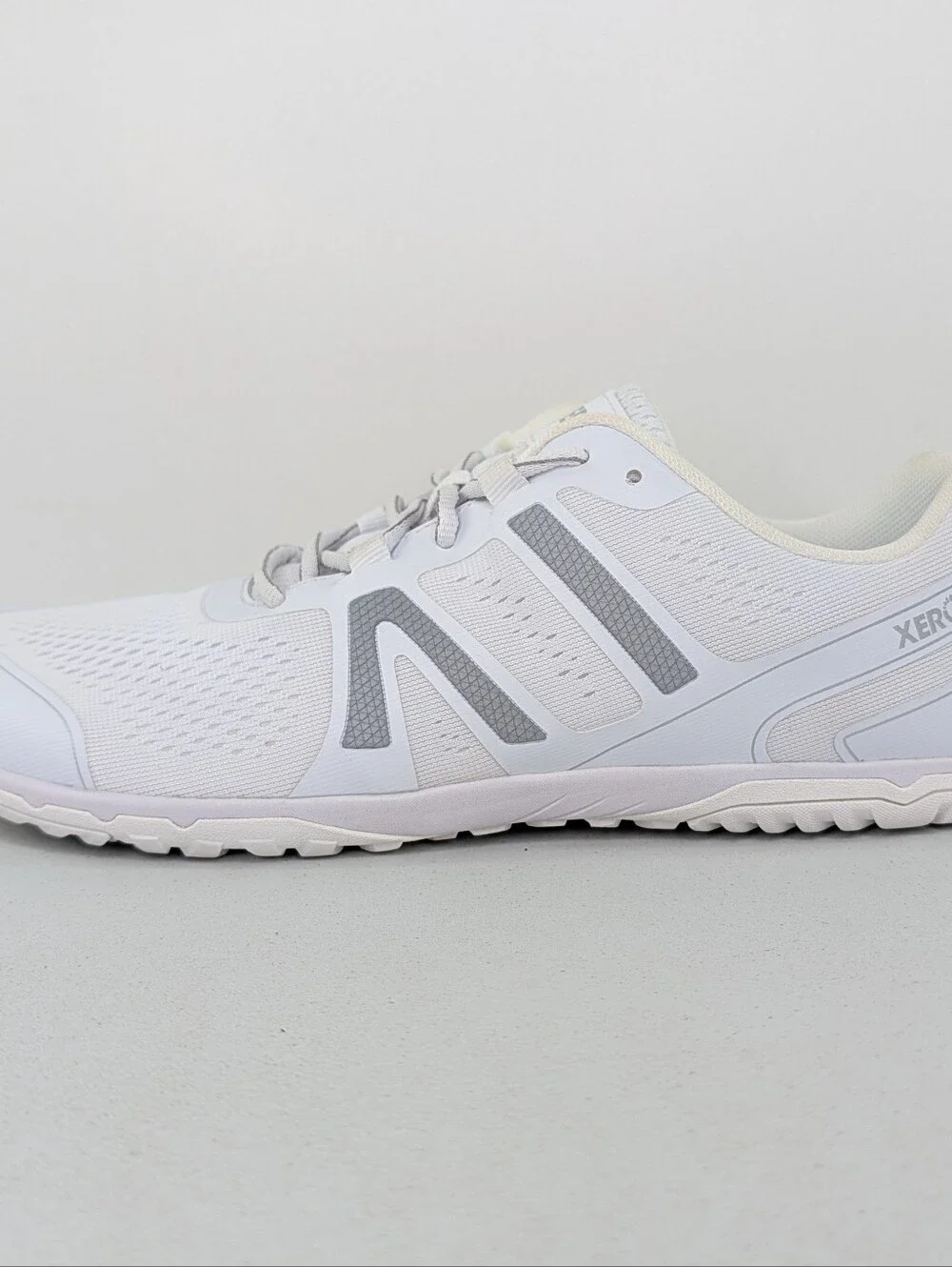Xero Shoes HFS II Barefoot Running Sneakers Womens Size 9.5 White Low Top